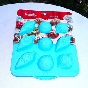 Trudeau Structure Silicone Christmas Ornament Cake Molds NEW